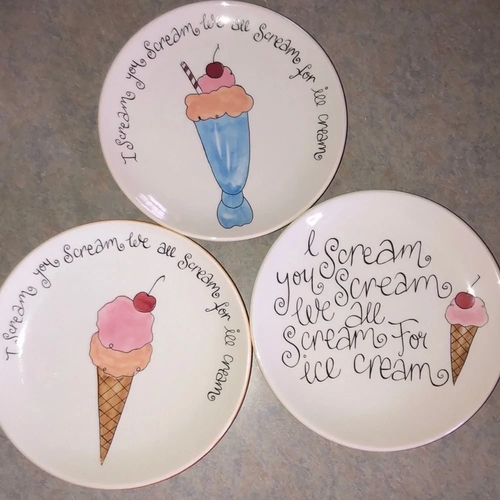 Pottery barn dessert plates.